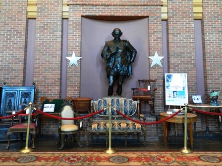 17 statue inside theater