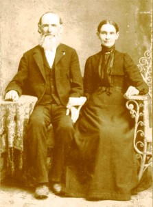 James Ausborn Lollar and Martha Jane Irwin Lollar, 1902